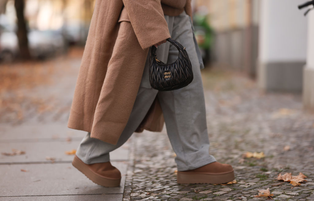 HOW TO STYLE THE UGG ULTRA MINI PLATFORM BOOTS 