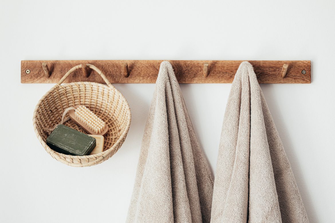 3 Signs You Need to Replace Your Restaurant Towels - Dust Tex